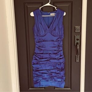 Calvin Klein Elegant Blue Sleeveless Dress 8 Fitted Sheath Ruched